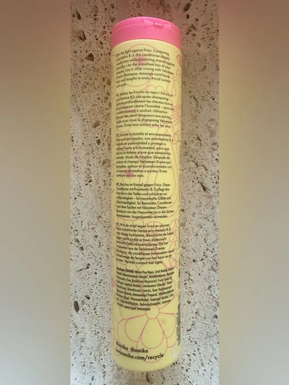 Amika Velveteen Dream Smoothing Conditioner 9.2 oz New Salon Haircare